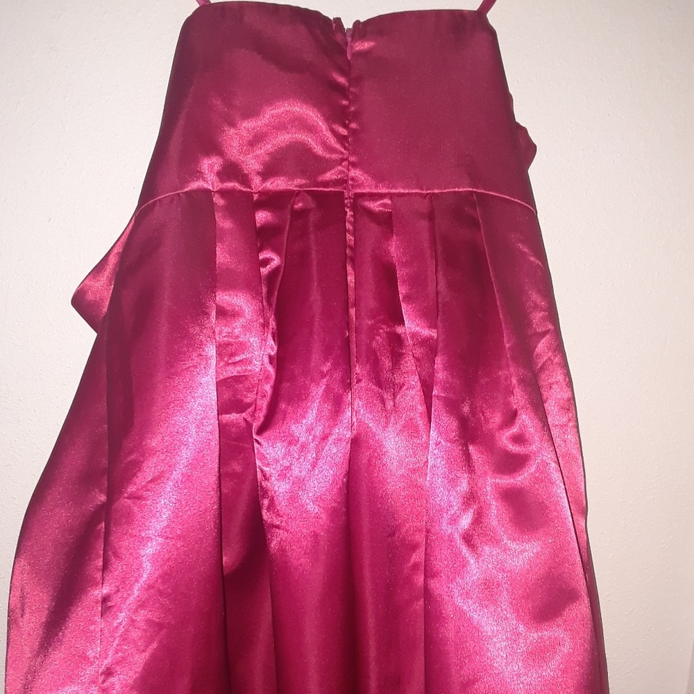 Dress - Picture 2 of 3